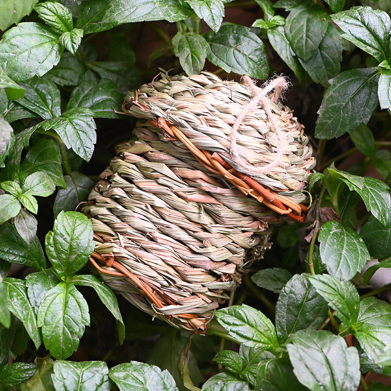 NestCraft Hand-Woven Straw Bird Cage – Artistic Handmade Decorative Bird Home