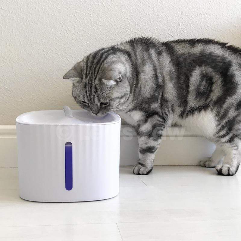 Automatic LED Cat Water Fountain with Triple Filtration System and Adjustable Flow - 2.5L Cat Drinking Fountain 2