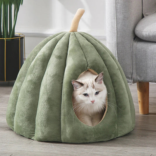 Cozy Closed Cat Bed in Pumpkin Shape – Warm Plush Indoor Bed for Cats, Soft and Breathable Design 0